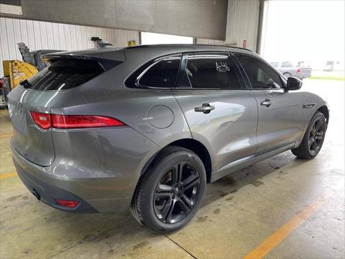 2017 Jaguar F-PACE 35t R-Sport