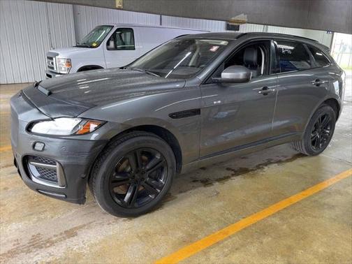 2017 Jaguar F-PACE 35t R-Sport