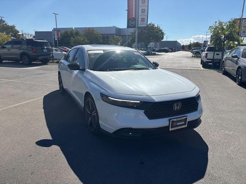 2024 Honda Accord Hybrid Base