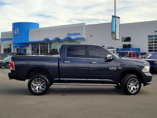 2017 RAM 1500 Limited Crew Cab 4x4 5'7' Box