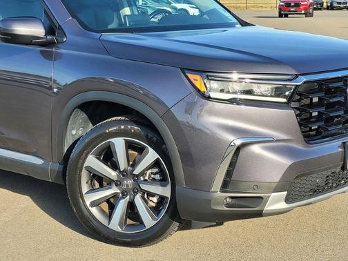 2024 Honda Pilot Touring 8-Passenger