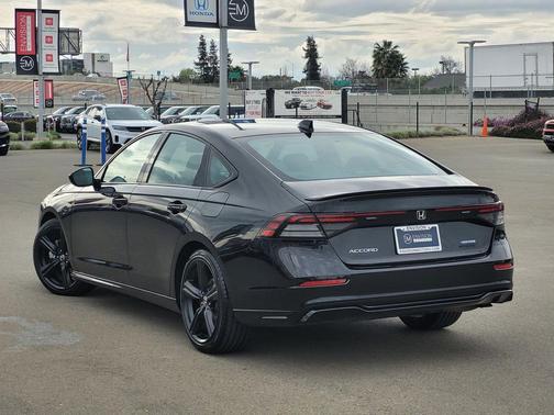 2025 Honda Accord Hybrid Sport-L