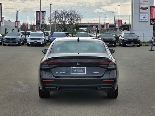 2025 Honda Accord Hybrid Sport-L