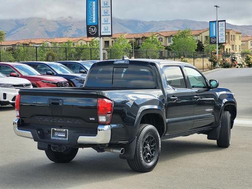 2022 Toyota Tacoma SR5