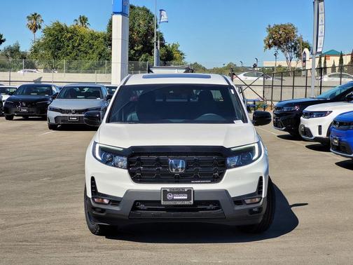 2025 Honda Ridgeline Black