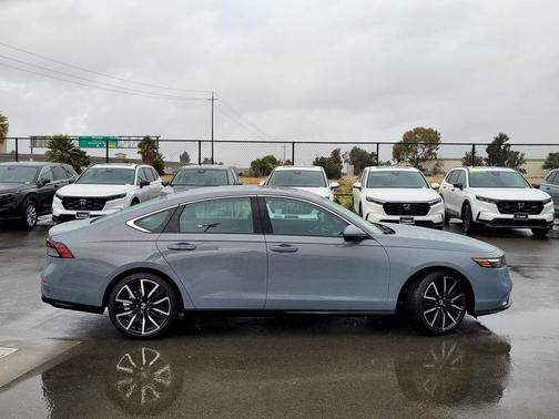 2023 Honda Accord Hybrid Touring