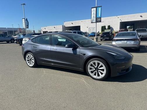 2023 Tesla Model 3 Standard Range