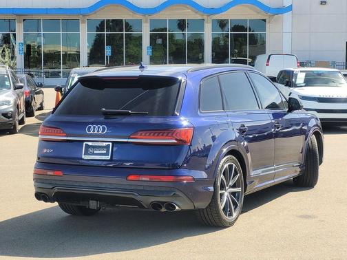 Navarra Blue Metallic 2020 Audi SQ7 4.0T Prestige