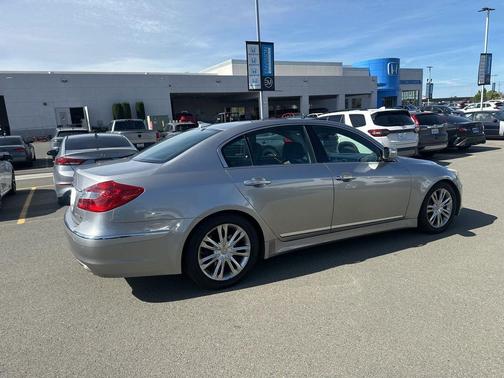 2012 Hyundai Genesis 4.6