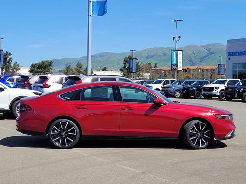 2025 Honda Accord Hybrid Touring
