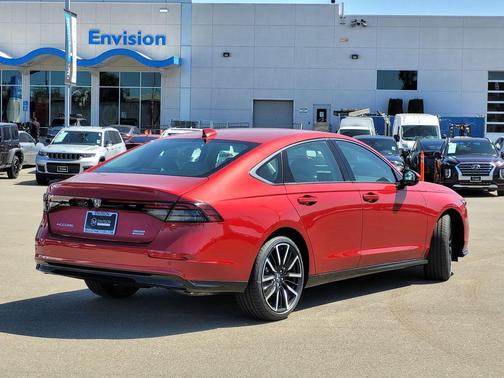 2025 Honda Accord Hybrid Touring