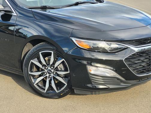 2024 Chevrolet Malibu FWD RS