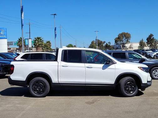 2025 Honda Ridgeline TrailSport