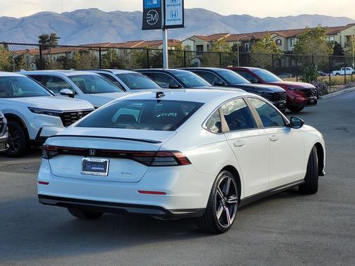 2024 Honda Accord Hybrid Base