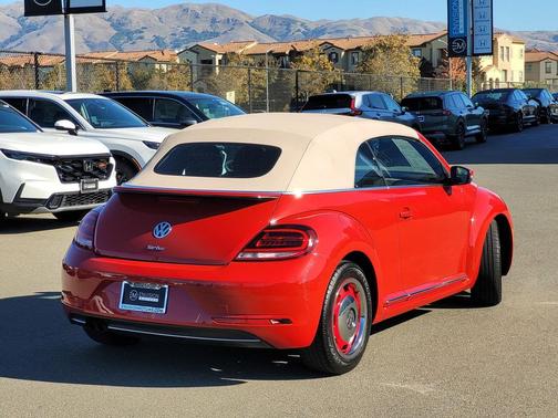 2018 Volkswagen Beetle 2.0T S
