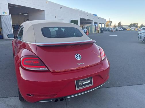 2018 Volkswagen Beetle 2.0T S