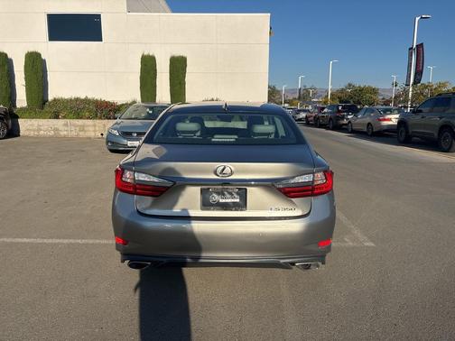 2018 Lexus ES 350 Base