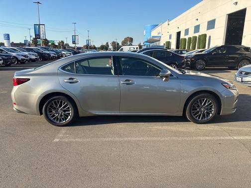 2018 Lexus ES 350 Base