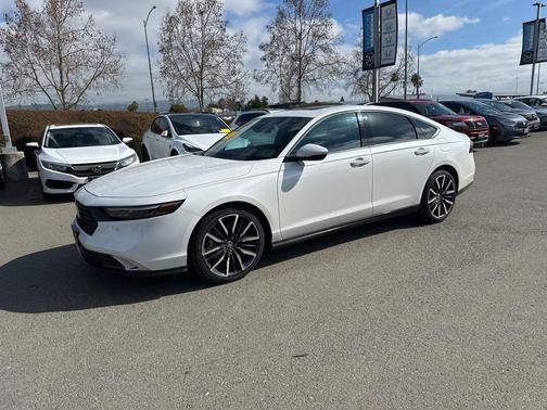 2025 Honda Accord Hybrid Touring