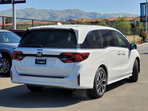 2025 Honda Odyssey Touring