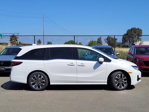 2025 Honda Odyssey Touring