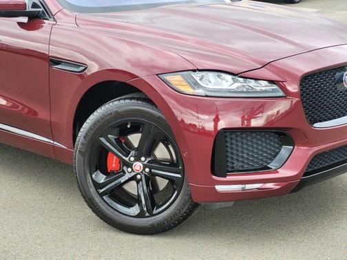 2017 Jaguar F-PACE S
