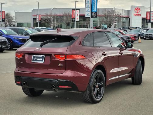 2017 Jaguar F-PACE S