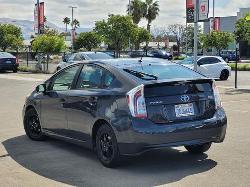2014 Toyota Prius Two