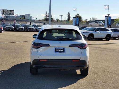 2024 Honda HR-V LX