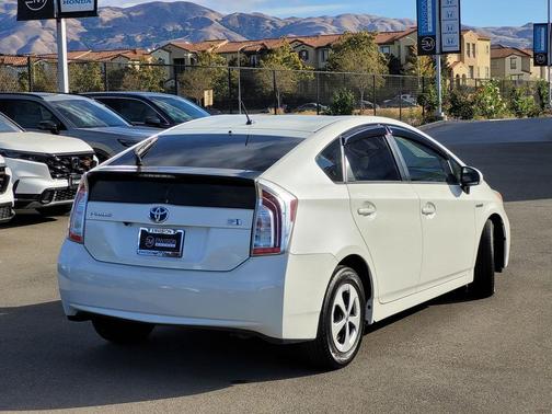 2014 Toyota Prius Two