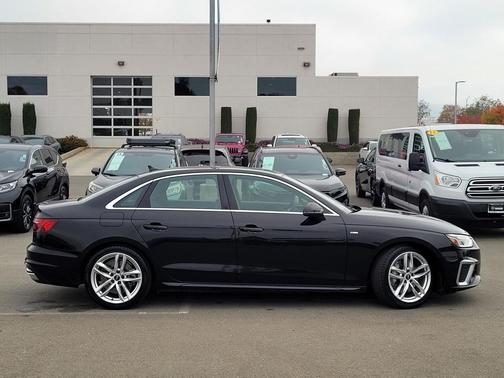 2023 Audi A4 45 S line Premium Plus