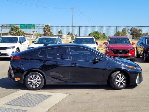 2020 Toyota Prius Prime XLE