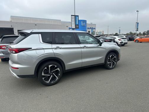 2024 Mitsubishi Outlander SE 2.5 S-AWC