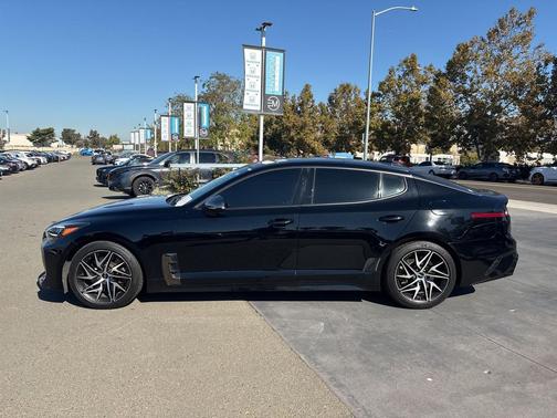2022 Kia Stinger GT-Line