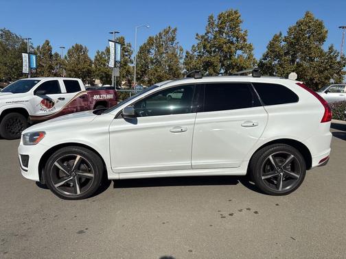 2016 Volvo XC60 T6 Drive-E R-Design