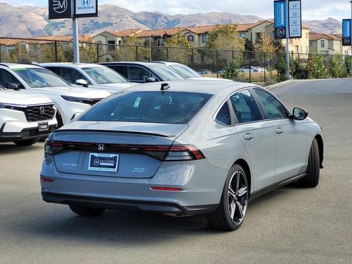 2025 Honda Accord Hybrid Base