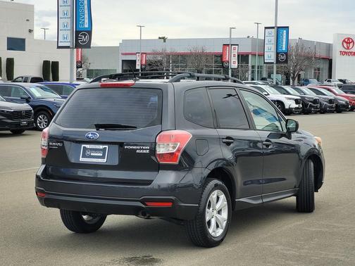 2015 Subaru Forester 2.5i