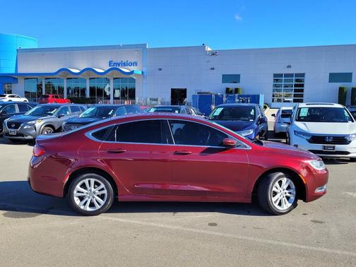 2016 Chrysler 200 Limited