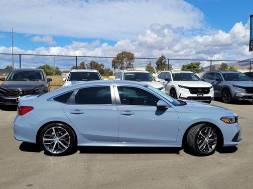 2022 Honda Civic Touring
