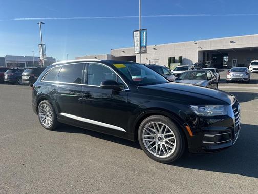 2017 Audi Q7 3.0T Premium