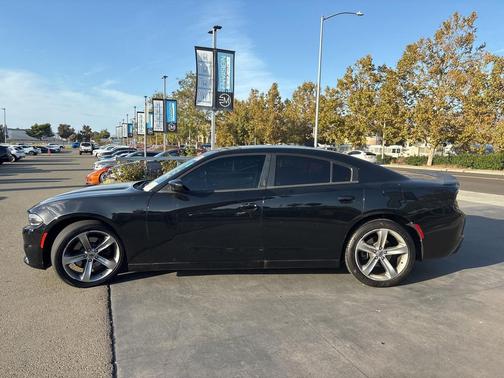 2017 Dodge Charger R/T
