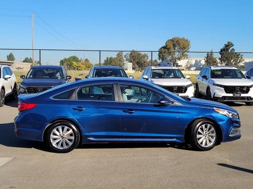 2015 Hyundai SONATA Sport