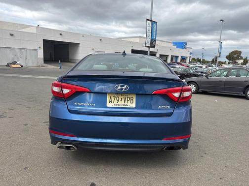 2015 Hyundai SONATA Sport