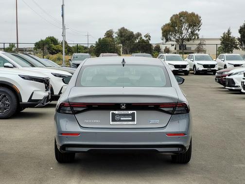 2025 Honda Accord Hybrid Touring