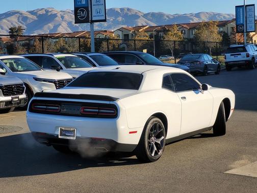 2020 Dodge Challenger SXT