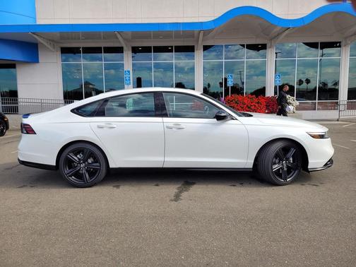 2025 Honda Accord Hybrid Base