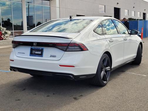 2025 Honda Accord Hybrid Base