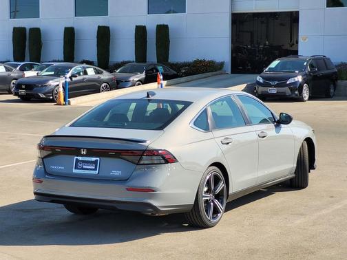 2025 Honda Accord Hybrid Base