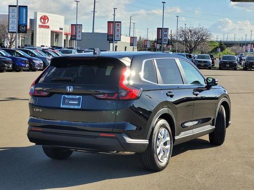 2026 Honda CR-V LX 2WD