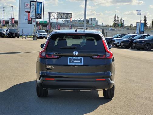 2026 Honda CR-V LX 2WD